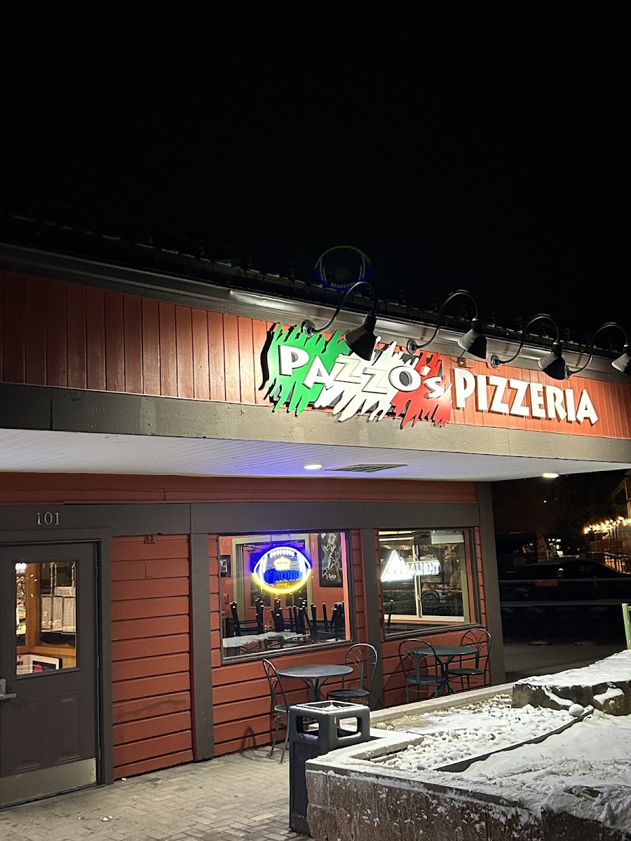 Pazzo's Pizzeria